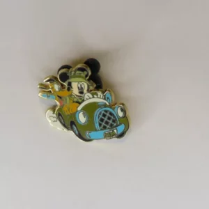 Disney   Mickey  Pluto  Gone Fishing #  Cast Lanyard   Pin