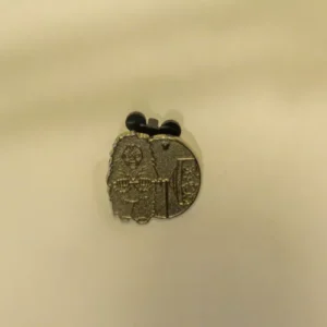 Disney  Hidden Mickey Popcorn Turners  Abominable Snowman CHASER Pin