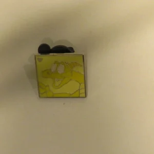 Disney WDW  2012 Hidden Mickey   Tonal Figment  Yellow Pin