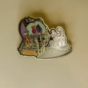 Disney   Villains  Snow Globe Parade Pin