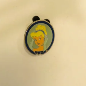 Disney   Cinderella  Princess Portraits with Hidden Mickey  Cast Lanyard  #3 Pin