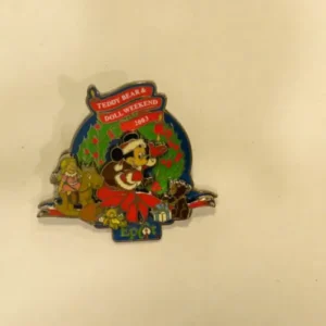 Disney Epcot Mickey Mouse Christmas Holiday Toys Pin