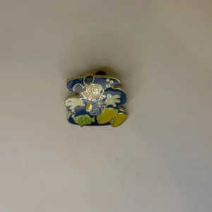 Disney WDW  Mickey   Scuba Diving  Cast Lanyard  2 Pin
