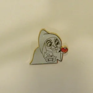 Disney Old Hag Snow White Chaser Glitter Chaser Pink a La Mode Pin