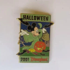 Disney Disneyland Halloween Mickey w Bats Pin