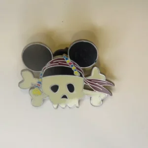 Disney Pirate Skull and Crossbones with Mouse Ears  Pirates of the Caribbean Pin