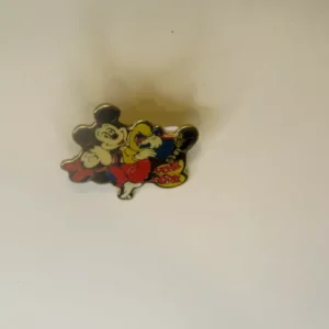 Disney Minnie Kissing Mickey's Cheek Pin