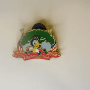 Disney WDW Donald Duck Animal Kingdom Fouth of July 2000 Pin