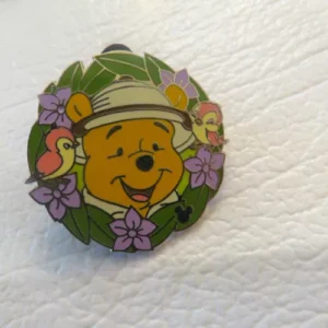 Disney Pooh Bear with Birds Pin