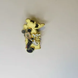 Disney DCL  Golden Mickey  Cruise Line  Award Pin