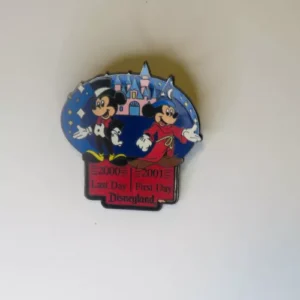 Disney DL  Mickey and Sorcerer Mickey  Last Day  First Day  New Year Pin