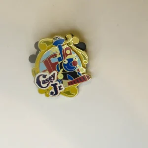 Casy Junior New Fantasyland Reveal Pin # 94056