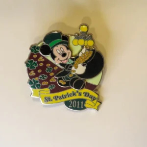 Disney St. Patrick's Day 2011 Mickey Mouse Pin Le 1500