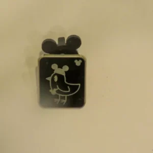 Disney    Hidden Mickey Pin III Bird with Ears Pin