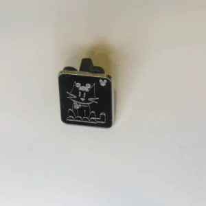 Disney Trading Pin 64832 Hidden Mickey Pin Series Iii - Cat With Mouse