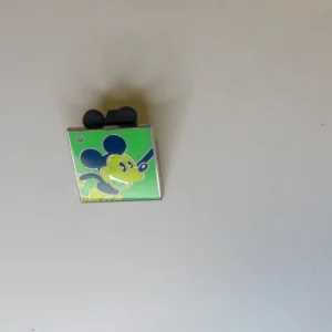 disney Mickey Mouse Andy Warhol hidden mickey pin 2010 Disneyland world green A