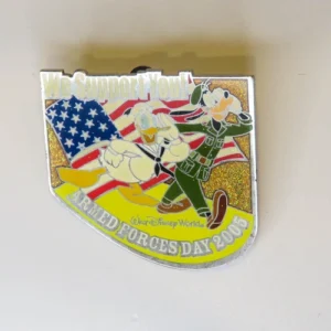 Disney  DONALD DUCK GOOFY WE SUPPORT YOU ARMED FORCES DAY 2005  LE 2000 Pin