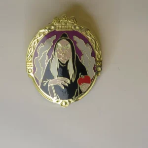 Disney Old Hag Wicked Witch Magic Mirror Apple Villains Series  Snow White Pin