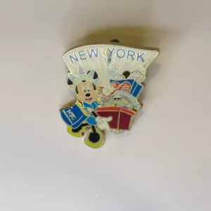 Disney World of NYC Tourist Minnie Mouse ~2006~# 49634 Pin