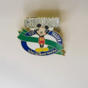 Disney  Mickey Mouse  Trading Champion Cast Award Blue Green  V01 Pin
