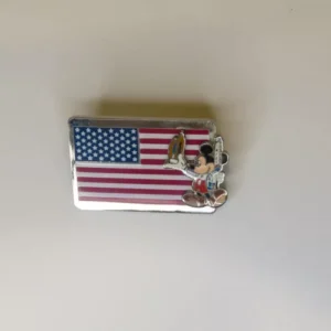 Disney MICKEY MOUSE AMERICAN FLAG ~ DISNEY PIN ~ Patriotic Disney Store on Card