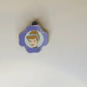 Disney Wdw 2011 Hidden Mickey Series Princess Flowers Cinderella Pin