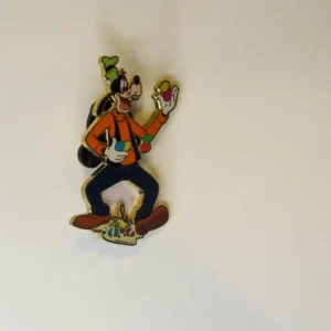 Disney Dlr Easter 2002 Goofy With Painted Easter Eggs Le 2500 Pin