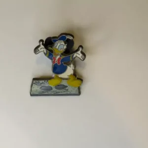 Disney Pin - Wdw - Foot & Hand Prints In Cement Donald Surprise