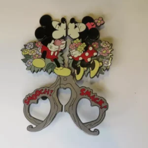 2007 Featured Artist Martha Widener's "Smooch, Smack" LE 750 Jumbo Pin