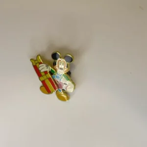 Disney Pin Mickey Mouse Unwrapping Skateboard Moving Arm 2002