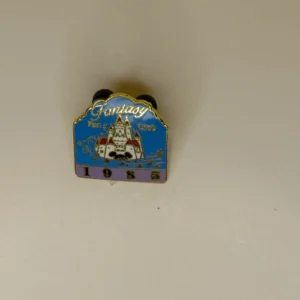 Disney Fantasy Fan Club 1985 Castle Pin