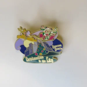 MICKEY in Sleigh for CHRISTMAS TIME in the City DOWNTOWN DISNEY 2001 LE 3D Pin