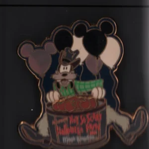 WDW MNSSHP 2004 Goofy Balloons Bobbing For Apples Disney Pin (A6)