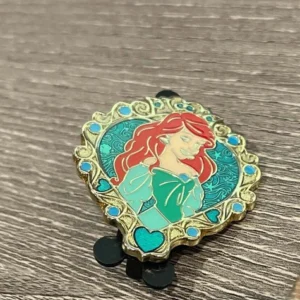 Disney Princess Ariel  Character Pin