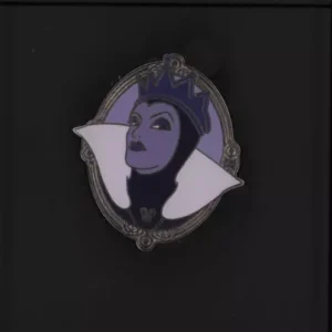 60002 - DLR Hidden Mickey  2010: Magic Mirror  - Evil Queen - Disneyland Resort