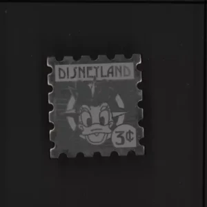 Disneyland Resort Hotel Stamp Pin Daisy Duck And Goofy